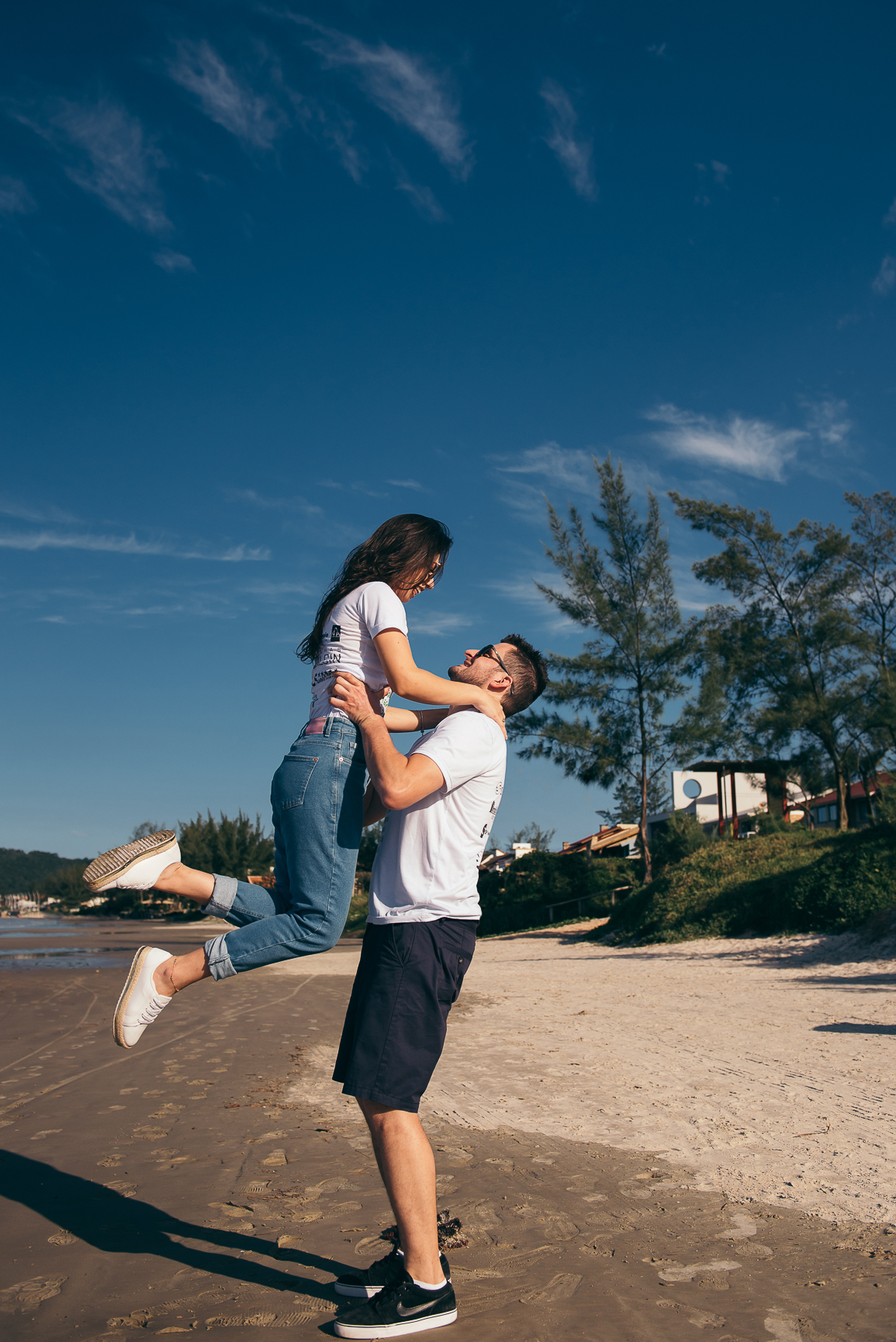ensaio pré wedding ensaio de casal daniela radavelli fotografia dunas do siriú Garopaba amanhecer na Guarda do Embau fotos no litoral de SC ensaio na praia 