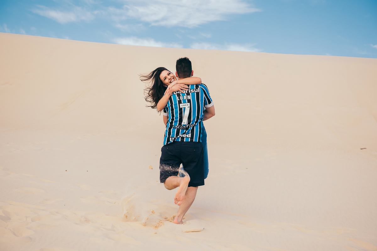 ensaio pré wedding ensaio de casal daniela radavelli fotografia dunas do siriú Garopaba amanhecer na Guarda do Embau fotos no litoral de SC ensaio na praia 