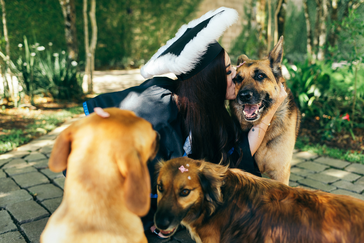 ensaio de formatura daniela radavelli fotografia ensaio em casa fotos de toga fotos em familia garibaldi fotografa na serra gaucha