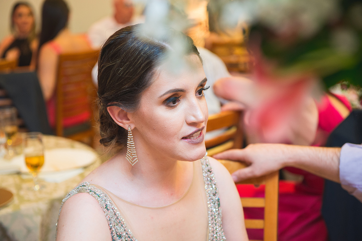 Fotografia espontânea da formanda em medicina. Foto por Marco Moscarelli