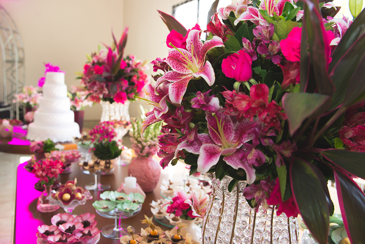 Fotografia dos detalhes da decoração do casamento. Foto por Marco Moscarelli