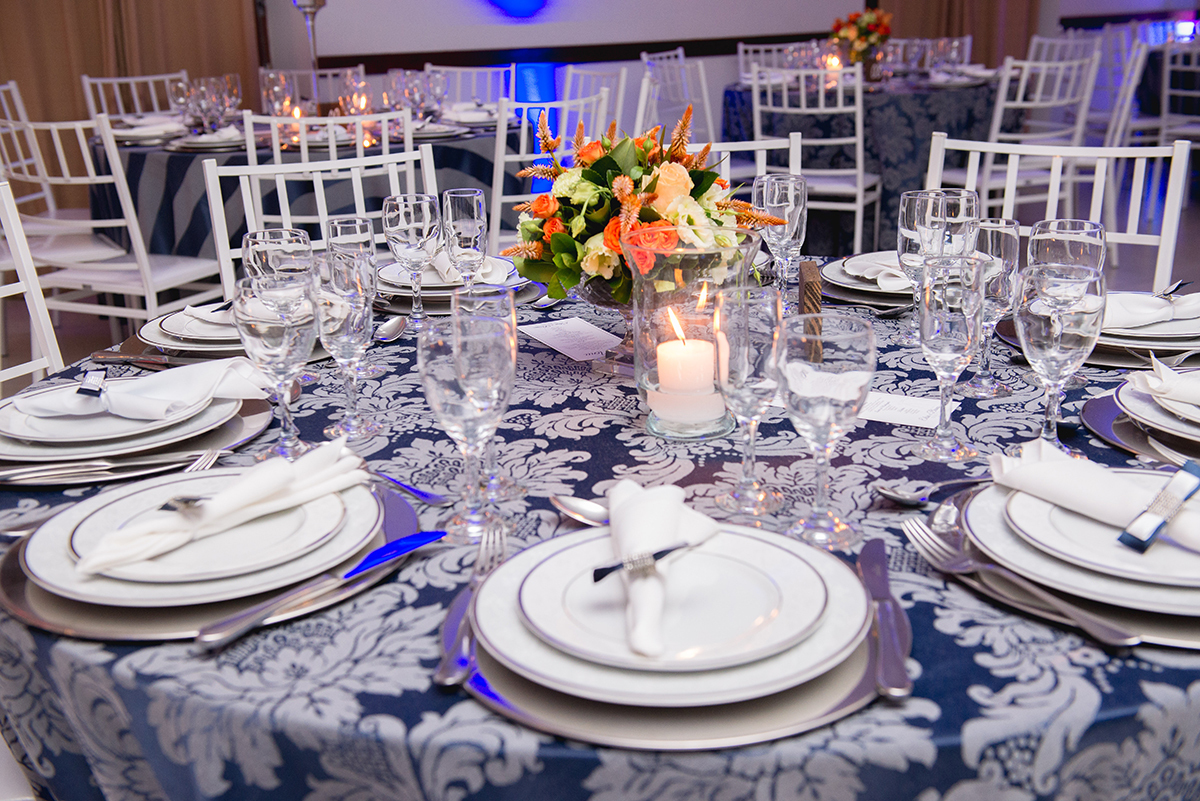 Detalhe da decoração da mesa de doces da recepção de formatura em direito. Foto por Marco Moscarelli.