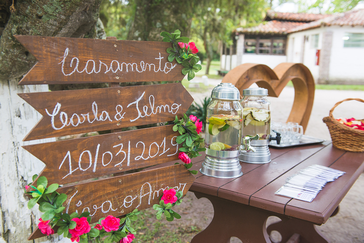 Placa decorativa do casamento. Foto por Marco Moscarelli Fotografo.