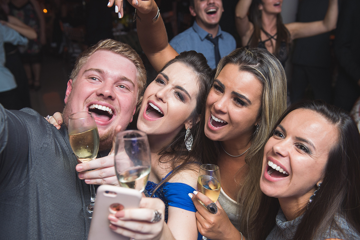 convidados durante a recepção de formatura. Foto por Marco Moscarelli