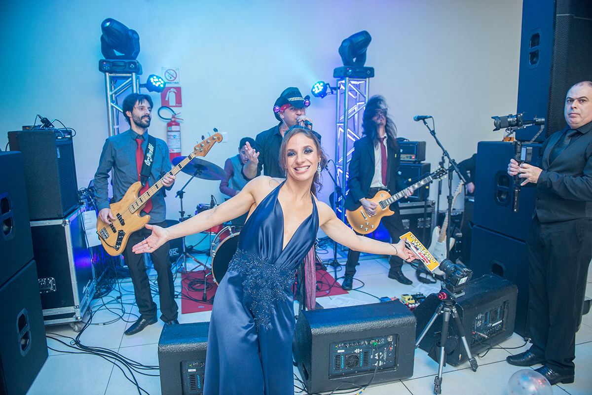 frente a banda na sua recepção de formatura em medicina em Pelotas. foto por Marco Moscarelli Fotografo.