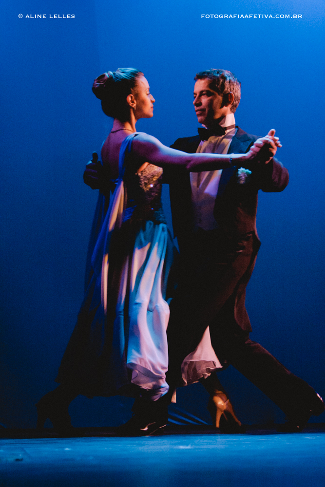 Fotografia Afetiva com Aline Lelles e Rodrigo Wittitz , Fotografia Lifestyle , Com o Brilho do Teu Olhar | Um espet&aacute;culo de Jaime Ar&ocirc;xa (ano de 2007) - Jaime Aroxa dan&ccedil;ando com Bianca Gonzalez