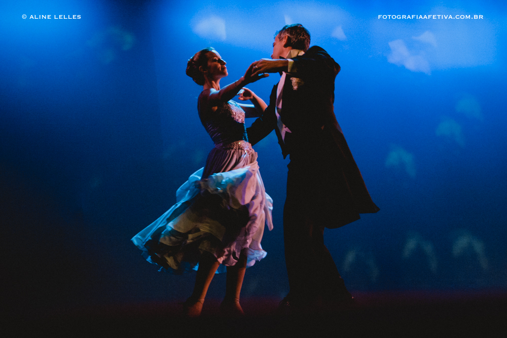Fotografia Afetiva com Aline Lelles e Rodrigo Wittitz , Fotografia Lifestyle , Com o Brilho do Teu Olhar | Um espet&aacute;culo de Jaime Ar&ocirc;xa (ano de 2007) - Jaime Aroxa dan&ccedil;ando com Bianca Gonzalez