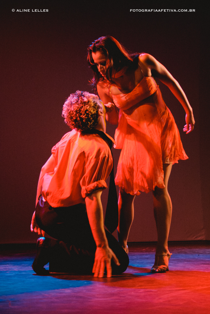 Affective Photography with Aline Lelles and Rodrigo Wittitz, Lifestyle Photography, With the Brightness of Your Look | A show by Jaime Ar&ocirc;xa (year 2007)