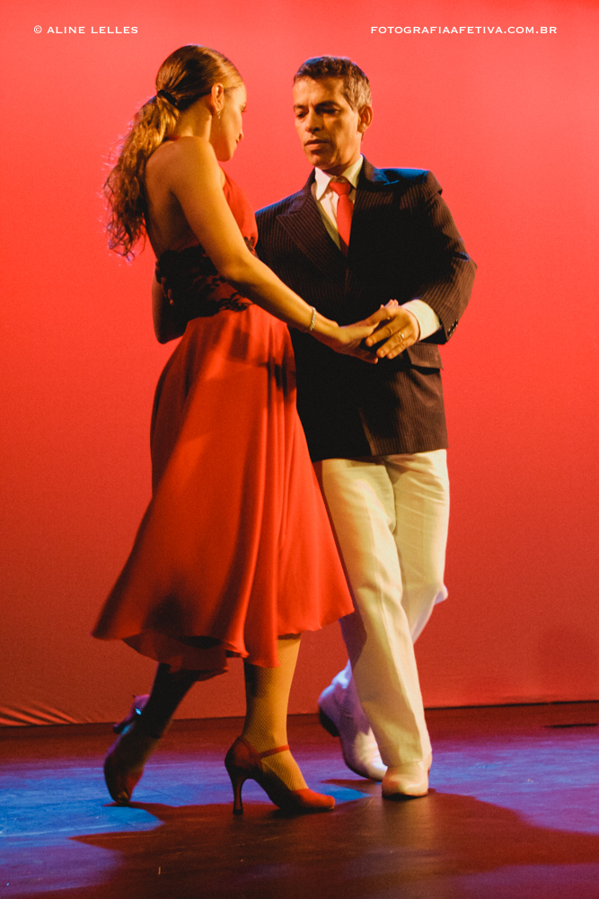 Affective Photography with Aline Lelles and Rodrigo Wittitz, Lifestyle Photography, With the Brightness of Your Look | A show by Jaime Ar&ocirc;xa (year 2007)