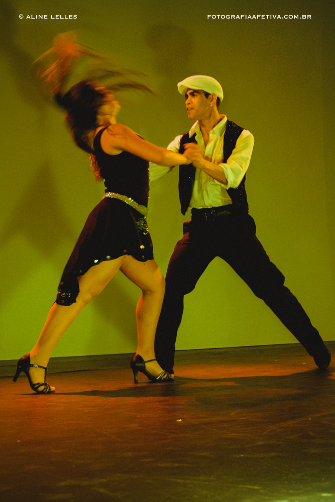 Affective Photography with Aline Lelles and Rodrigo Wittitz, Lifestyle Photography, With the Brightness of Your Look | A show by Jaime Ar&ocirc;xa (year 2007)