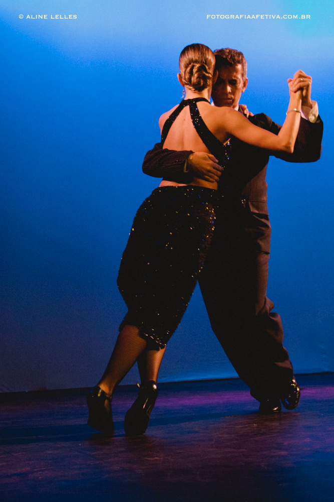 Affective Photography with Aline Lelles and Rodrigo Wittitz, Lifestyle Photography, With the Brightness of Your Look | A show by Jaime Ar&ocirc;xa (year 2007)