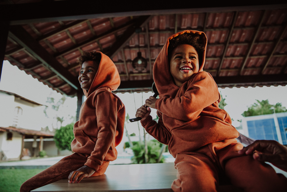 andressa reis e sergio carolino na criacao neurocompativel de seus filhos, forte como uma mãe, fotografia afetiva, aline lelles, ensaio de familia no rio de janeiro, ensaio de familia em saquarema, fotografia espontanea, ensaio externo, mentoria 