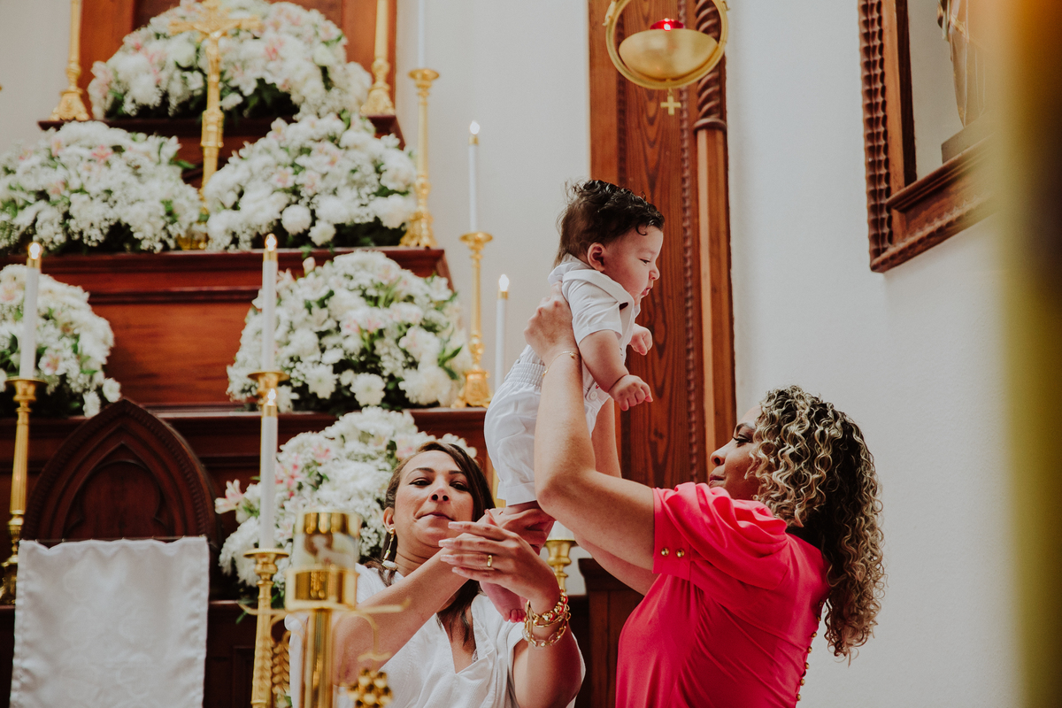 igreja nossa senhora da luz, padre marcelo batizado, batismo rj, batizado rj, batismo rio de janeiro, batizado rio de janeiro, fotografia de familia, fotografia de bebe, madrinha de consagracao, alto da boa vista, aline lelles, fotografia afetiva