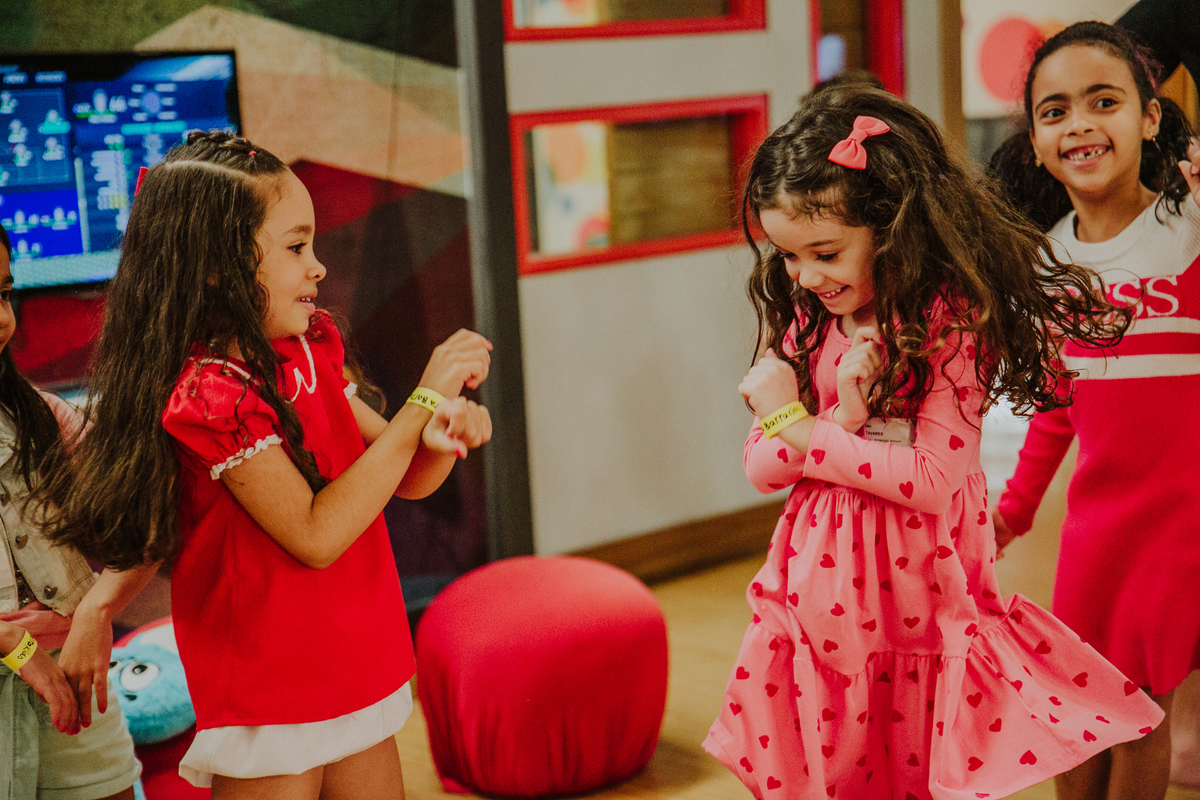 fotografia de festa infantil rio de janeiro, barra kids, festa tema turma da monica, barra kids casa de festas, casa de festas na barra da tijuca, decoracao de festa infantil, decoracao de festas, aline lelles, fotografia afetiva rj, brincadeira infantil