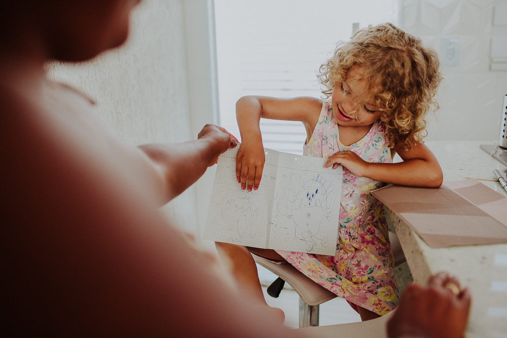 tati borges schindler fotografa na alemanha, ensaio de familia, cotidiano poesia, fotografia afetiva, fotos de familia, ensaio de familia cabo frio, ensaio de familia rj, aline lelles, fotografa no rj, cafe da manha em familia, fotografia lifestyle