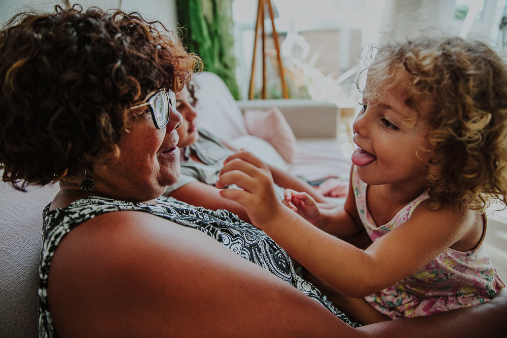 tati borges schindler fotografa na alemanha, ensaio de familia, cotidiano poesia, fotografia afetiva, fotos de familia, ensaio de familia cabo frio, ensaio de familia rj, aline lelles, fotografa no rj, cafe da manha em familia, fotografia espontanea
