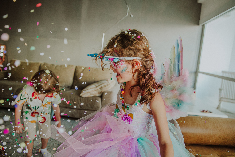 fotografia de festa infantil rio de janeiro, festa infantil em copacabana rj, ensaio de familia rj, festa festa de menina, decoracao tropical, decoracao de festa infantil, decoracao de festas flamingo, aline lelles, fotografia afetiva rj, fotos festa