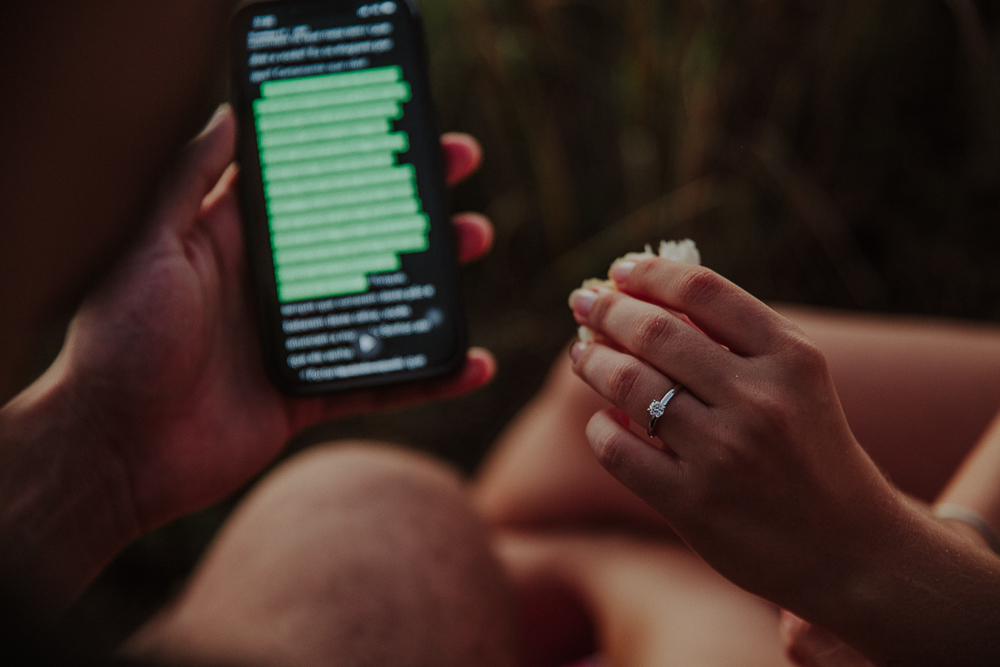 foto de casal por do sol arraial do cabo, fotografia afetiva rj, photography for tourists, fotografia de pedido de casamento rio de janeiro rj, pedido de casamento pontal do atalaia praia brava, pedido de casamento arraial do cabo, ceia do Senhor casal