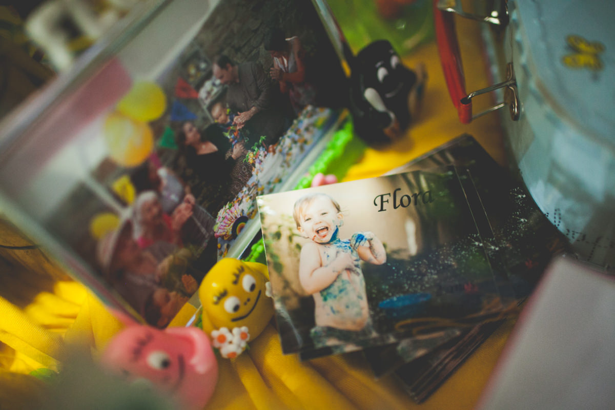 Fotografia Afetiva com Aline Lelles e Rodrigo Wittitz, Fotógrafo de Família, Fotografia de Festa Infantil, Fotógrafo de Festa Infantil Rio de Janeiro, Festa Infantil RJ, Fotografia Lifestyle, Criança correndo no quintal da vovó, decoração feita pela mamãe