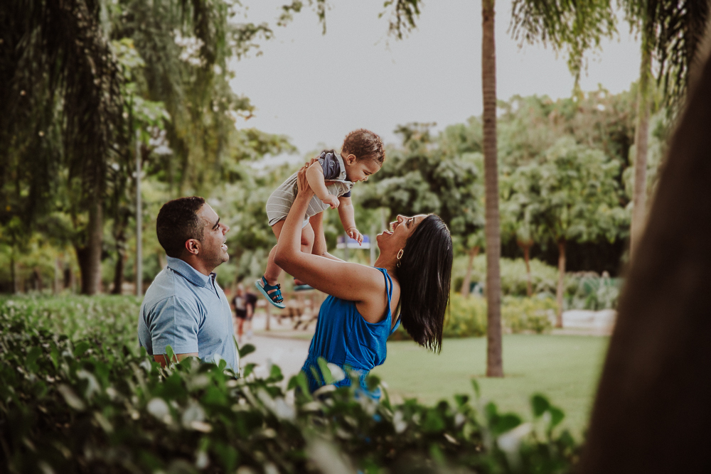 ensaio fotográfico bebê Rio de Janeiro, acompanhamento fotográfico bebê, fotos newborn, fotografia de bebê Rio, ensaio fotográfico infantil, fotos de bebês, fotografia afetiva, sessão de fotos bebê, fotos de crescimento infantil, fotos de família RJ