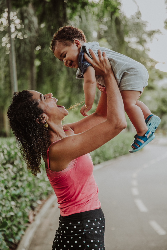 ensaio fotográfico bebê Rio de Janeiro, acompanhamento fotográfico bebê, fotos newborn, fotografia de bebê Rio, ensaio fotográfico infantil, fotos de bebês, fotografia afetiva, sessão de fotos bebê, fotos de crescimento infantil, fotos de família RJ