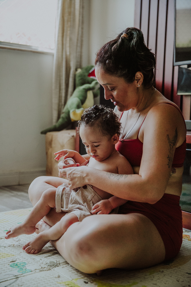 ensaio fotográfico bebê Rio de Janeiro, acompanhamento fotográfico bebê, fotos newborn, fotografia de bebê Rio, ensaio fotográfico infantil, fotos de bebês, fotografia afetiva, sessão de fotos mamãe e bebê, fotos de crescimento infantil, fotos tijuca