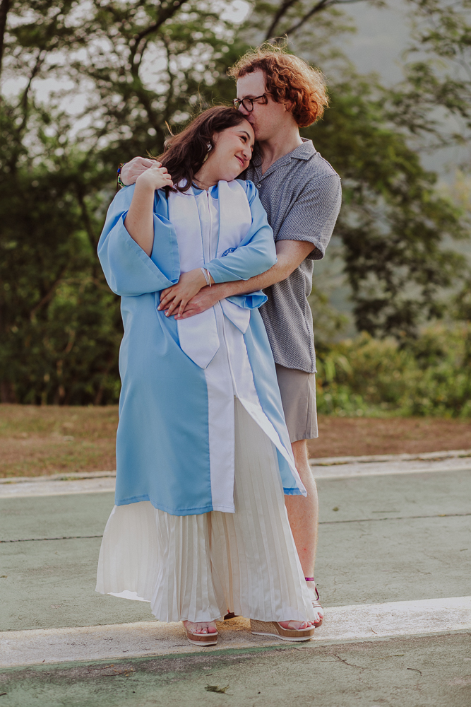 fotos de formatura no Rio de Janeiro, retrato formanda, Mirante Dona Marta, fotos de formatura Rio, formatura Relações Internacionais, formatura Português, formatura Linguística, fotografia de formatura, retratos formandos RJ.