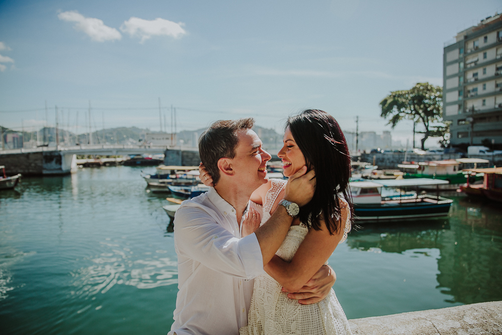 ensaio de casal pre wedding no rio de janeiro, ensaio de casal museu do amanha, ensaio de casal mureta da urca, onde fotografar ensaio de casal no rio de janeiro, fotografia de casal rj, fotografia intimista, a intimidade do casal, ensaio fotografico rj