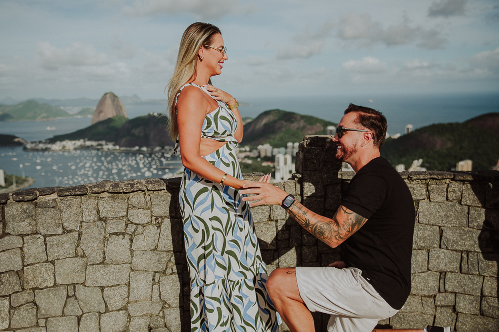fotografia de pedido de casamento rio de janeiro rj, local pedido de casamento rj, fotografia de casal, pedido de casamento mureta da urca rj, marriage proposal photography mirante dona marta, pedido de casamento intimista, pedido de casamento romantico