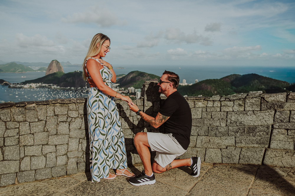 fotografia de pedido de casamento rio de janeiro rj, local pedido de casamento rj, fotografia de casal, pedido de casamento mureta da urca rj, marriage proposal photography mirante dona marta, pedido de casamento intimista, pedido de casamento romantico