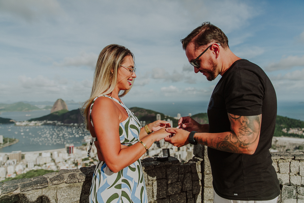 fotografia de pedido de casamento rio de janeiro rj, local pedido de casamento rj, fotografia de casal, pedido de casamento mureta da urca rj, marriage proposal photography mirante dona marta, pedido de casamento intimista, pedido de casamento romantico