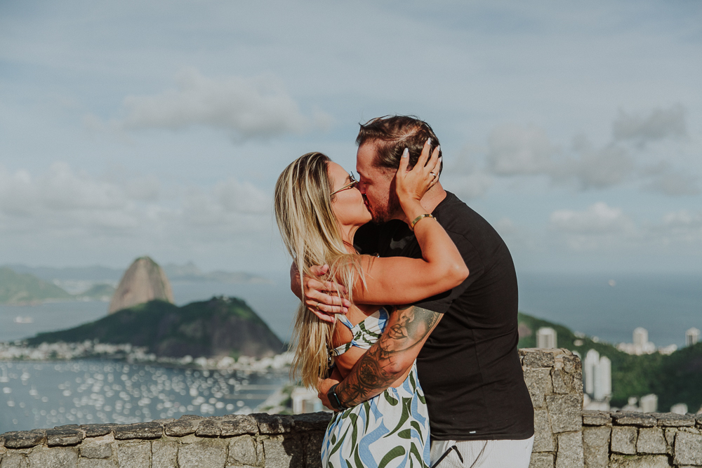 fotografia de pedido de casamento rio de janeiro rj, local pedido de casamento rj, fotografia de casal, pedido de casamento mureta da urca rj, marriage proposal photography mirante dona marta, pedido de casamento intimista, pedido de casamento romantico
