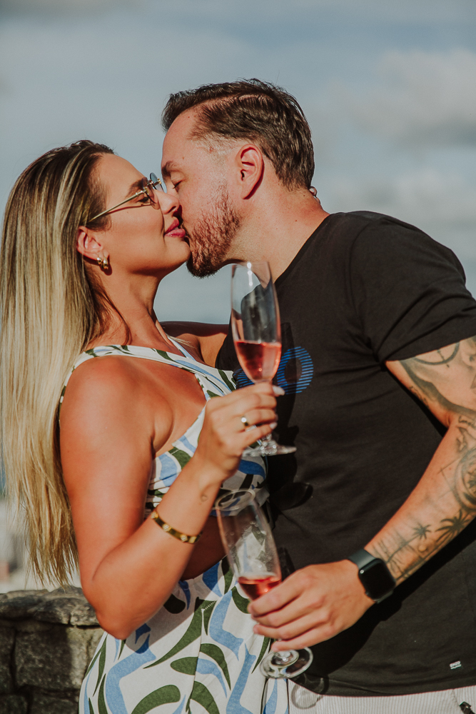 fotografia de pedido de casamento rio de janeiro rj, local pedido de casamento rj, fotografia de casal, pedido de casamento mureta da urca rj, marriage proposal photography mirante dona marta, pedido de casamento intimista, pedido de casamento romantico