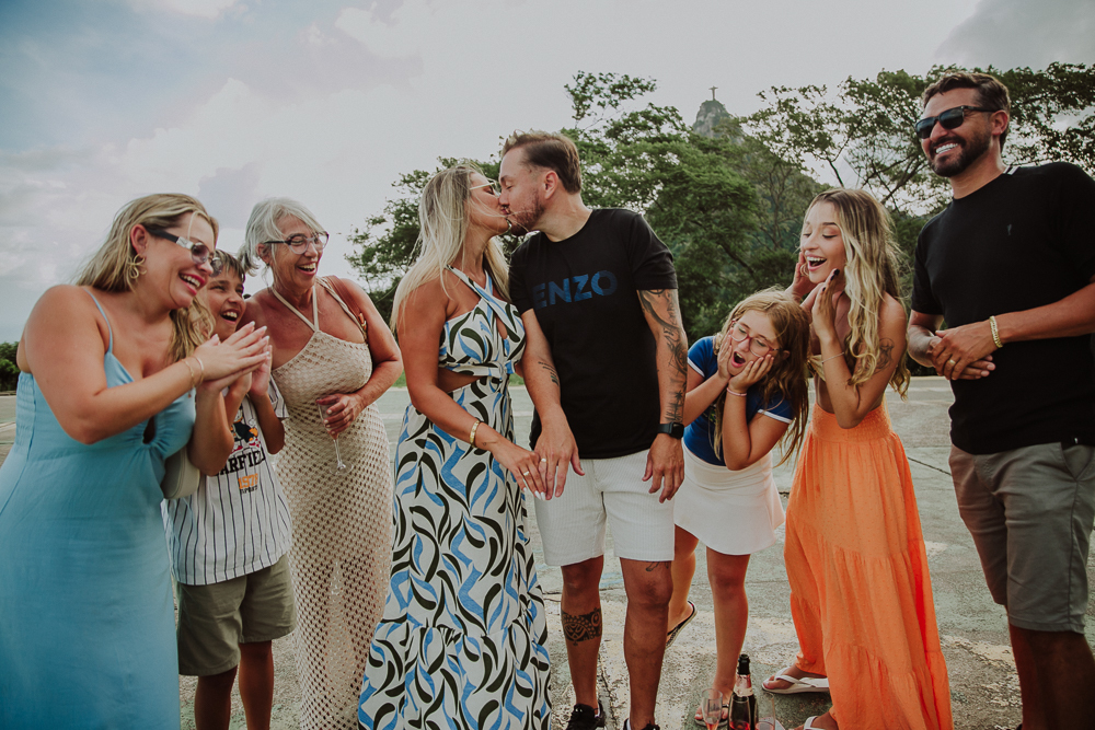 fotografia de pedido de casamento rio de janeiro rj, local pedido de casamento rj, fotografia de casal, pedido de casamento mureta da urca rj, marriage proposal photography mirante dona marta, pedido de casamento intimista, pedido de casamento romantico