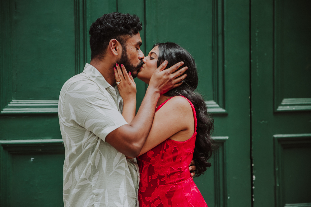couple photography Rio de Janeiro, Rio couple photoshoot, engagement photographer Rio, proposal photography Brazil, pre wedding Rio, honeymoon photos Rio, romantic photos Rio, Parque Lage photoshoot, Rio photographer, couple session Brazil, aline lelles