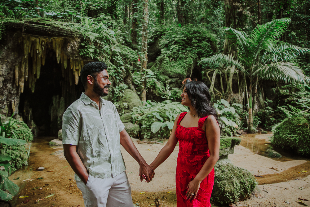 couple photography Rio de Janeiro, Rio couple photoshoot, engagement photographer Rio, proposal photography Brazil, pre wedding Rio, honeymoon photos Rio, romantic photos Rio, Parque Lage photoshoot, Rio photographer, couple session Brazil, aline lelles