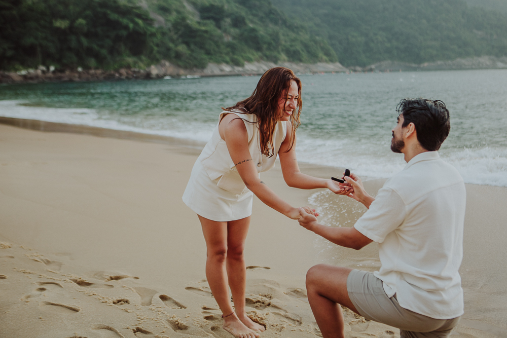 Marriage Proposal Photography, photography for tourists, fotografia de pedido de casamento rio de janeiro rj, pedido de casamento na praia vermelha rio de janeiro, pedido de casamento na praia,  ideias para pedido de casamento, alianca noivado