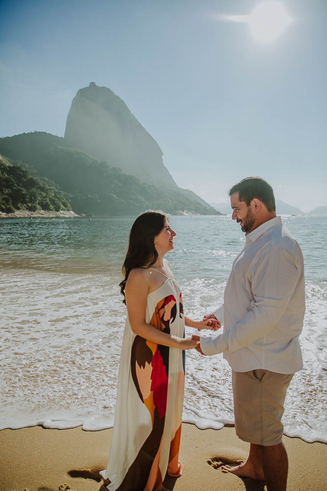 Marriage Proposal Photography, photography for tourists, fotografia de pedido de casamento rio de janeiro rj, pedido de casamento na praia vermelha rio de janeiro, pedido de casamento na praia,  ideias para pedido de casamento, alianca noivado
