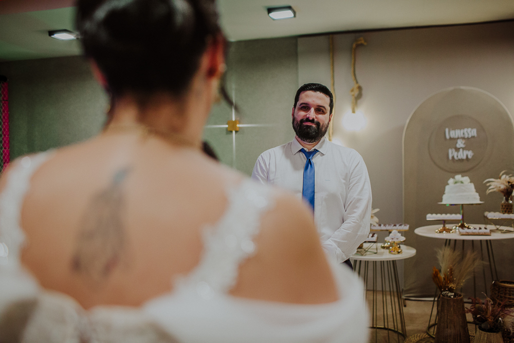 Festa de Casamento após o Sacramento do Matrimônio em casamento católico no Grajaú, Rio de Janeiro. Fotografia de casamento por Aline Lelles do Atelier Fotografia Afetiva