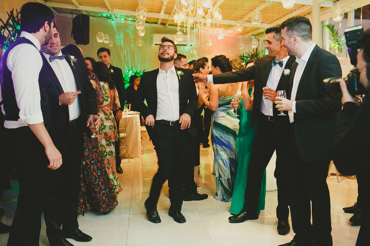 fotografo aline lelles e rodrigo wittitz, fotografia afetiva, fotografia de casamento, casando a noite, lokal ideal