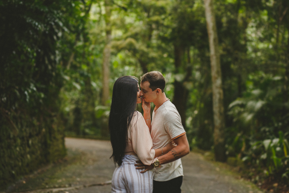 fotografia de casamento rio de janeiro rj, fotografo de casamento rio de janeiro rj, ensaio pré-wedding rj, pré-wedding rj, fotografia afetiva aline lelles rodrigo wittitz, ensaio de casal, floresta da tijuca rj, pedido de casamento rio de janeiro rj