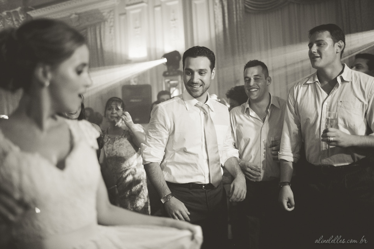 Fotografia Afetiva Aline Lelles Rodrigo Wittitz, Fotografia de Casamento, making off da noiva, Festa de Casamento, Bouquet, Decoração de Casamento, Vestido de Noiva, La Suite Boutique Hotel RJ