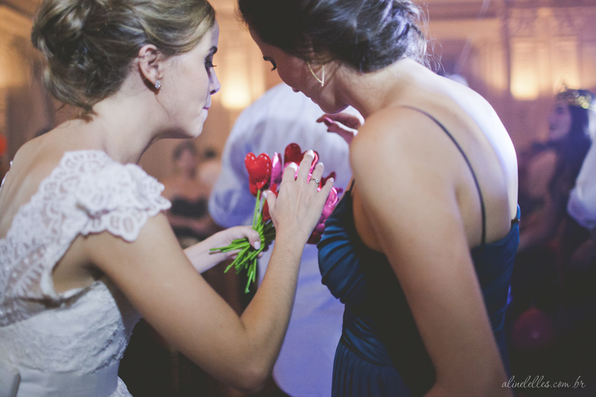 Fotografia Afetiva Aline Lelles Rodrigo Wittitz, Fotografia de Casamento, making off da noiva, Festa de Casamento, Bouquet, Decoração de Casamento, Vestido de Noiva, La Suite Boutique Hotel RJ