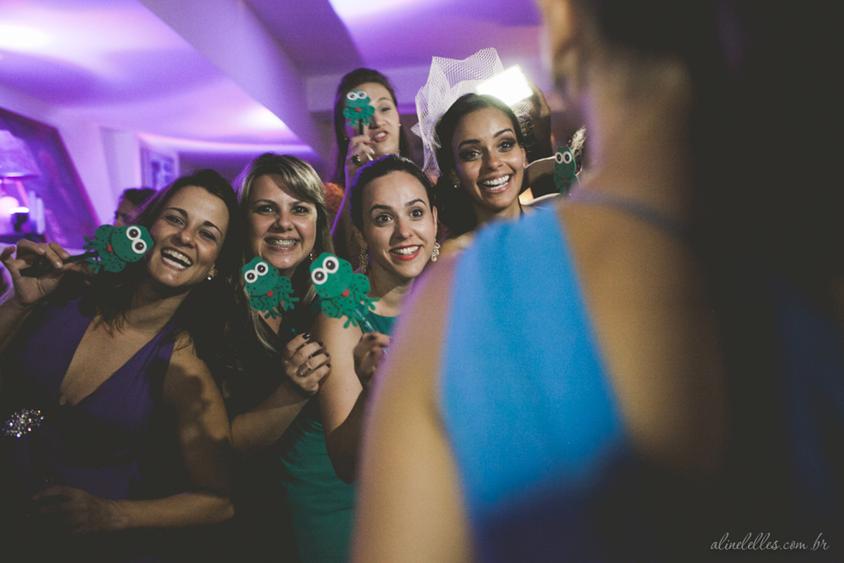 Fotografia Afetiva Aline Lelles Rodrigo Wittitz, Fotografia de Casamento, making off da noiva, Festa de Casamento, Bouquet, Decoração de Casamento, Vestido de Noiva, Hotel Santa Teresa - RJ