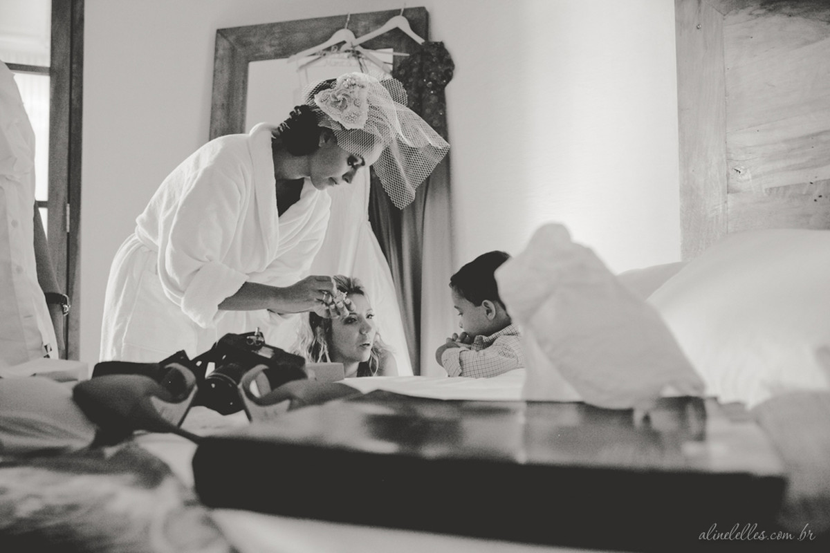 Fotografia Afetiva Aline Lelles Rodrigo Wittitz, Fotografia de Casamento, making off da noiva, Festa de Casamento, Bouquet, Decoração de Casamento, Vestido de Noiva, Hotel Santa Teresa - RJ