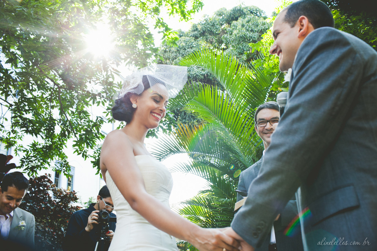 Fotografia Afetiva Aline Lelles Rodrigo Wittitz, Fotografia de Casamento, making off da noiva, Festa de Casamento, Bouquet, Decoração de Casamento, Vestido de Noiva, Hotel Santa Teresa - RJ