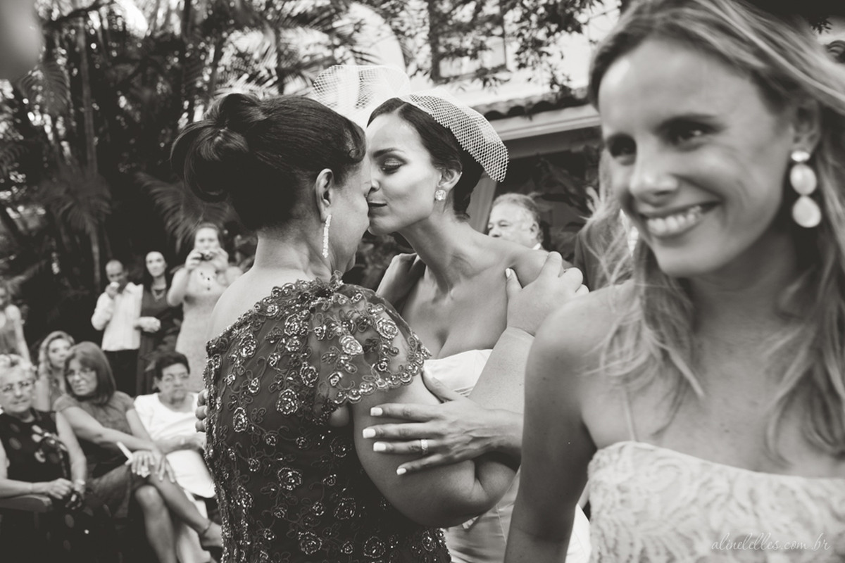 Fotografia Afetiva Aline Lelles Rodrigo Wittitz, Fotografia de Casamento, making off da noiva, Festa de Casamento, Bouquet, Decoração de Casamento, Vestido de Noiva, Hotel Santa Teresa - RJ