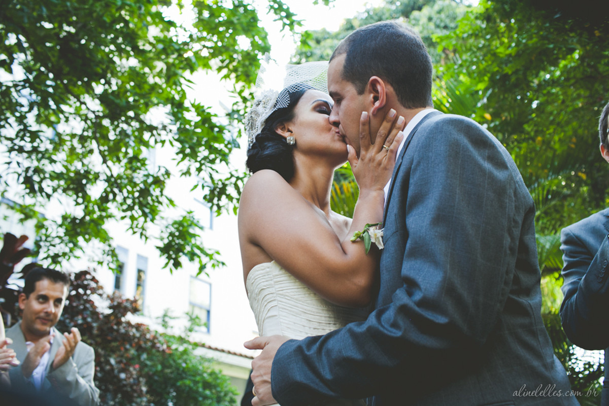Fotografia Afetiva Aline Lelles Rodrigo Wittitz, Fotografia de Casamento, making off da noiva, Festa de Casamento, Bouquet, Decoração de Casamento, Vestido de Noiva, Hotel Santa Teresa - RJ