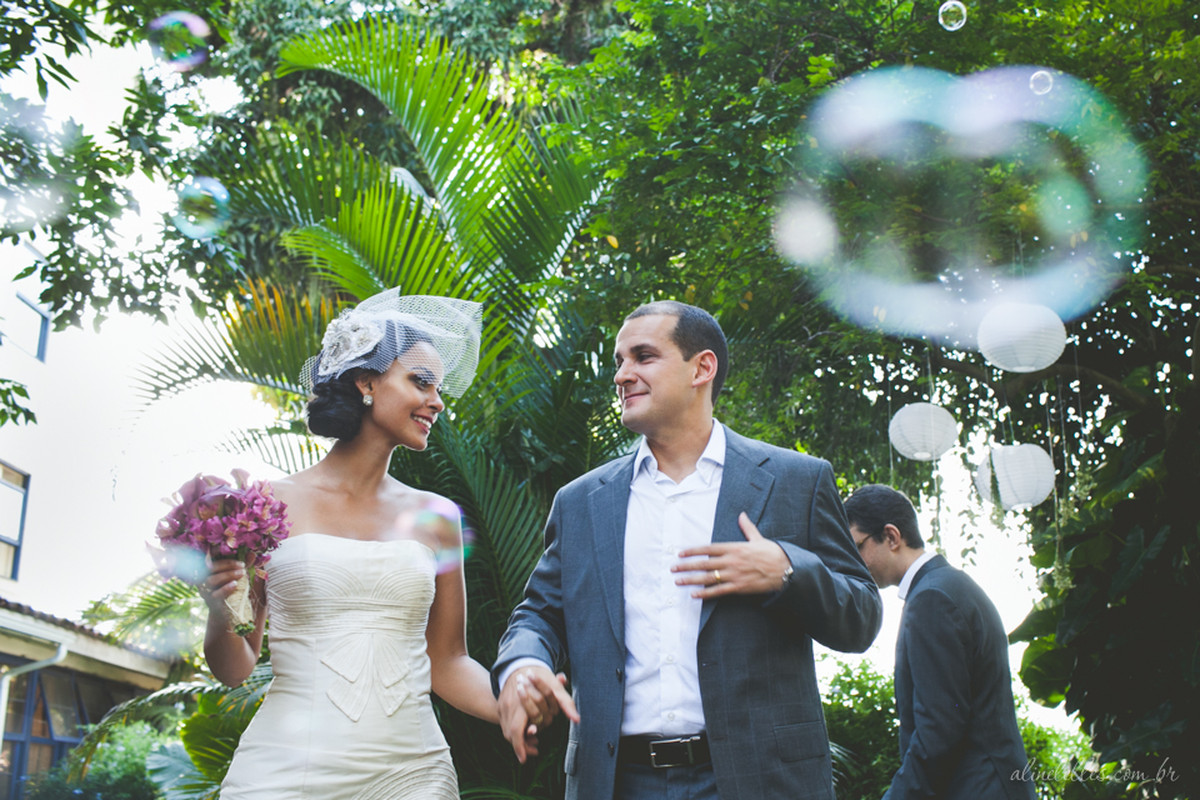 Fotografia Afetiva Aline Lelles Rodrigo Wittitz, Fotografia de Casamento, making off da noiva, Festa de Casamento, Bouquet, Decoração de Casamento, Vestido de Noiva, Hotel Santa Teresa - RJ