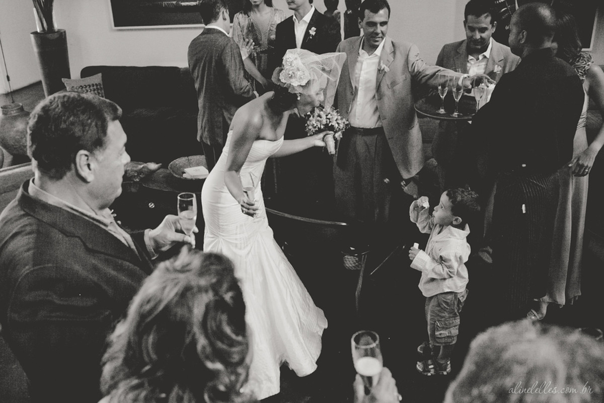 Fotografia Afetiva Aline Lelles Rodrigo Wittitz, Fotografia de Casamento, making off da noiva, Festa de Casamento, Bouquet, Decoração de Casamento, Vestido de Noiva, Hotel Santa Teresa - RJ